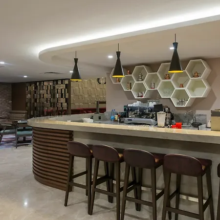 Radisson Blu Residence, Batisehir 公寓式酒店 4*