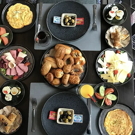 Ξενοδοχείο με διαμερίσματα Radisson Blu Residence, Batisehir 4*