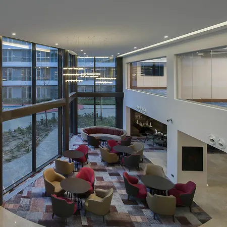 Radisson Blu Residence, Batisehir アパートホテル イスタンブール