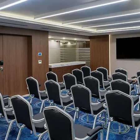 Radisson Blu Residence, Batisehir アパートホテル